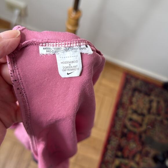 Nike Pink Metallic Cropped Training Tank - Picture 8 of 8